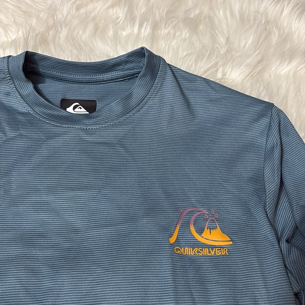 NWT Flawed Quiksilver Long Sleeve Heritage Heather UPF 50+ Protection Youth 8 - Picture 3 of 10